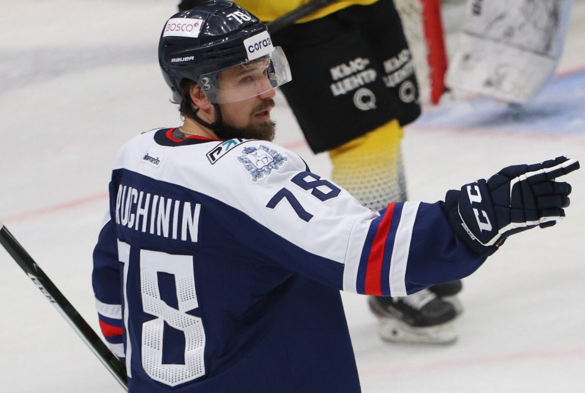 В «Торпедо» вернулся Алексей Кручинин